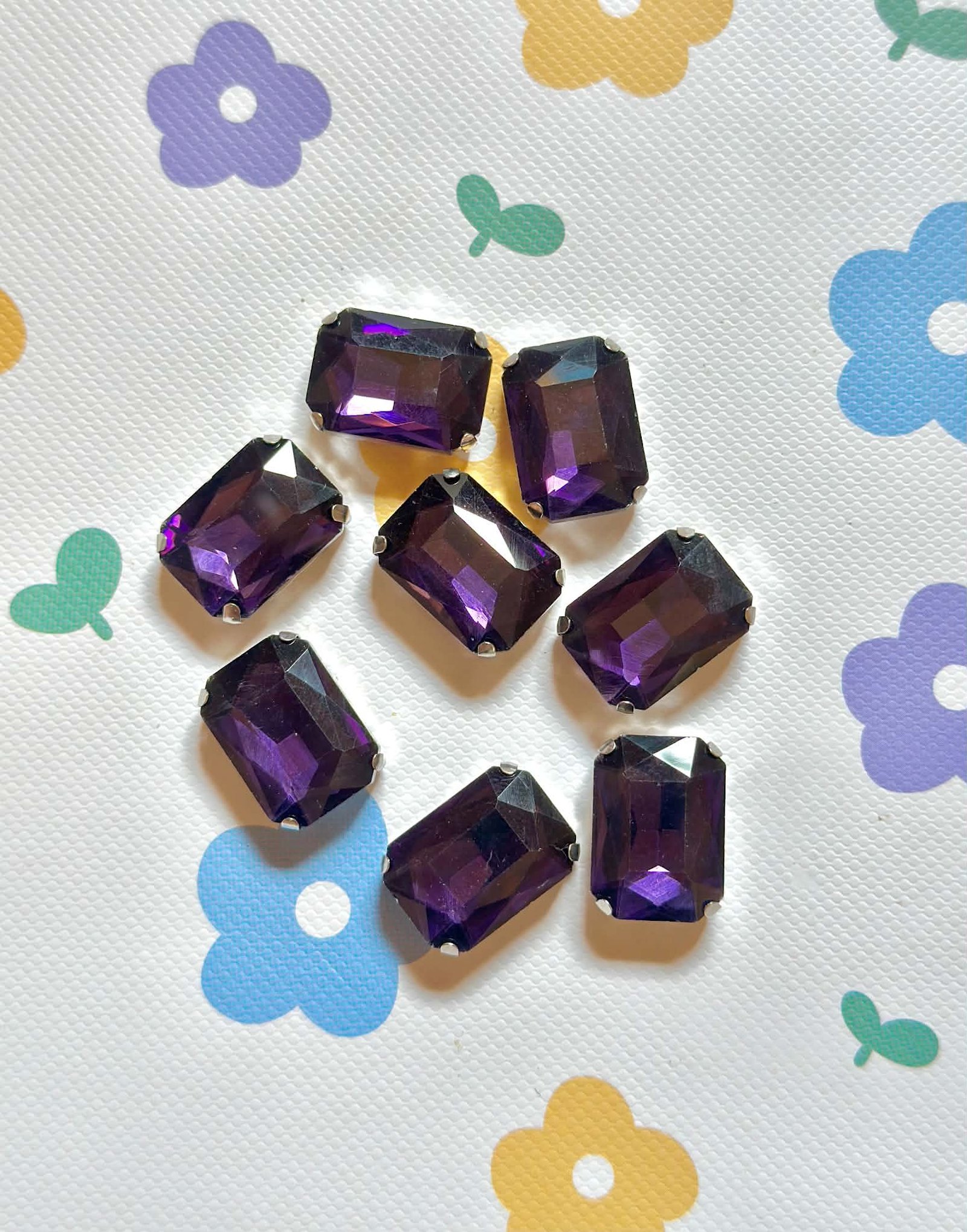 Stone purple  1 pcs