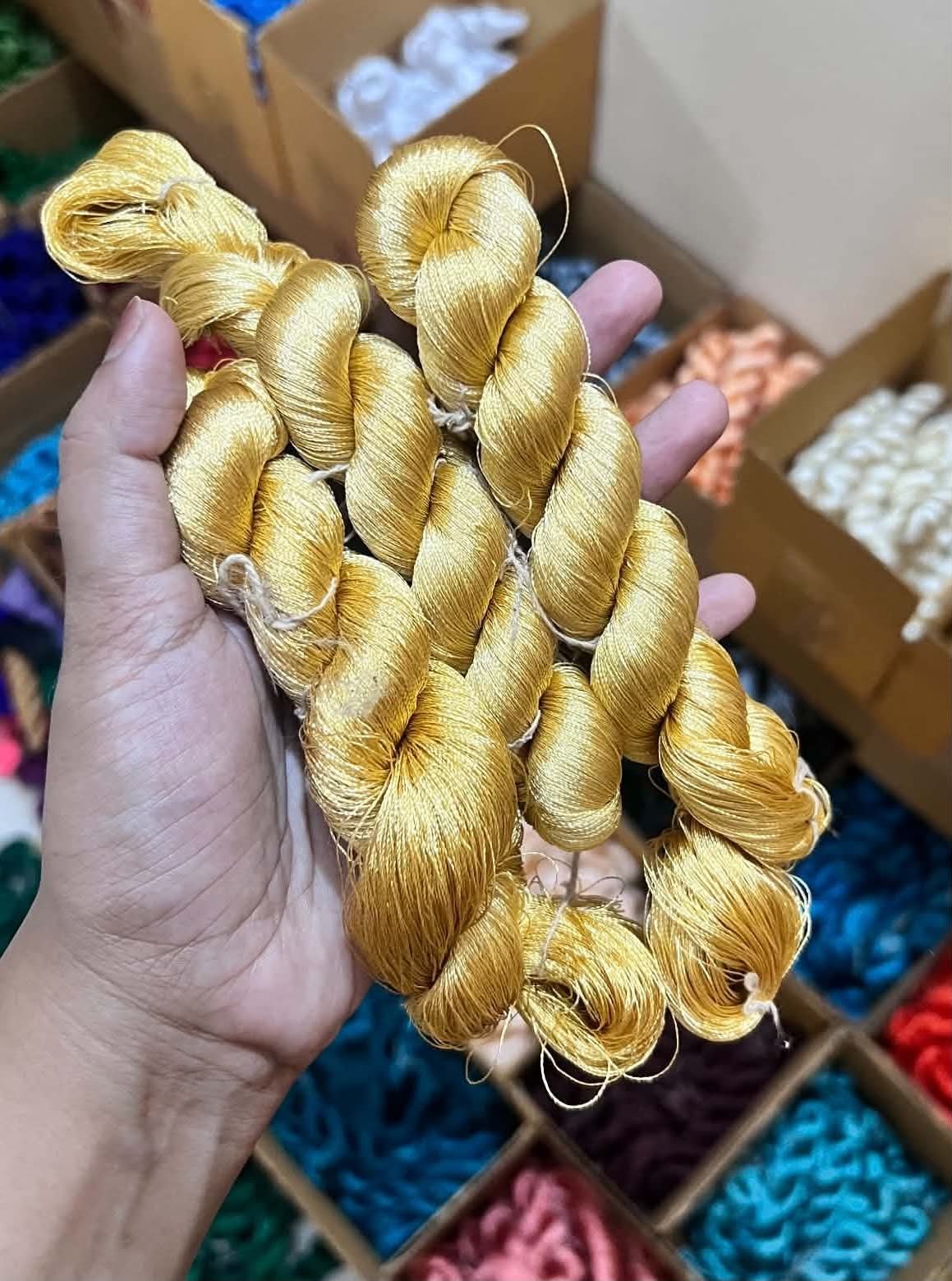 Resmisuta  Light Golden