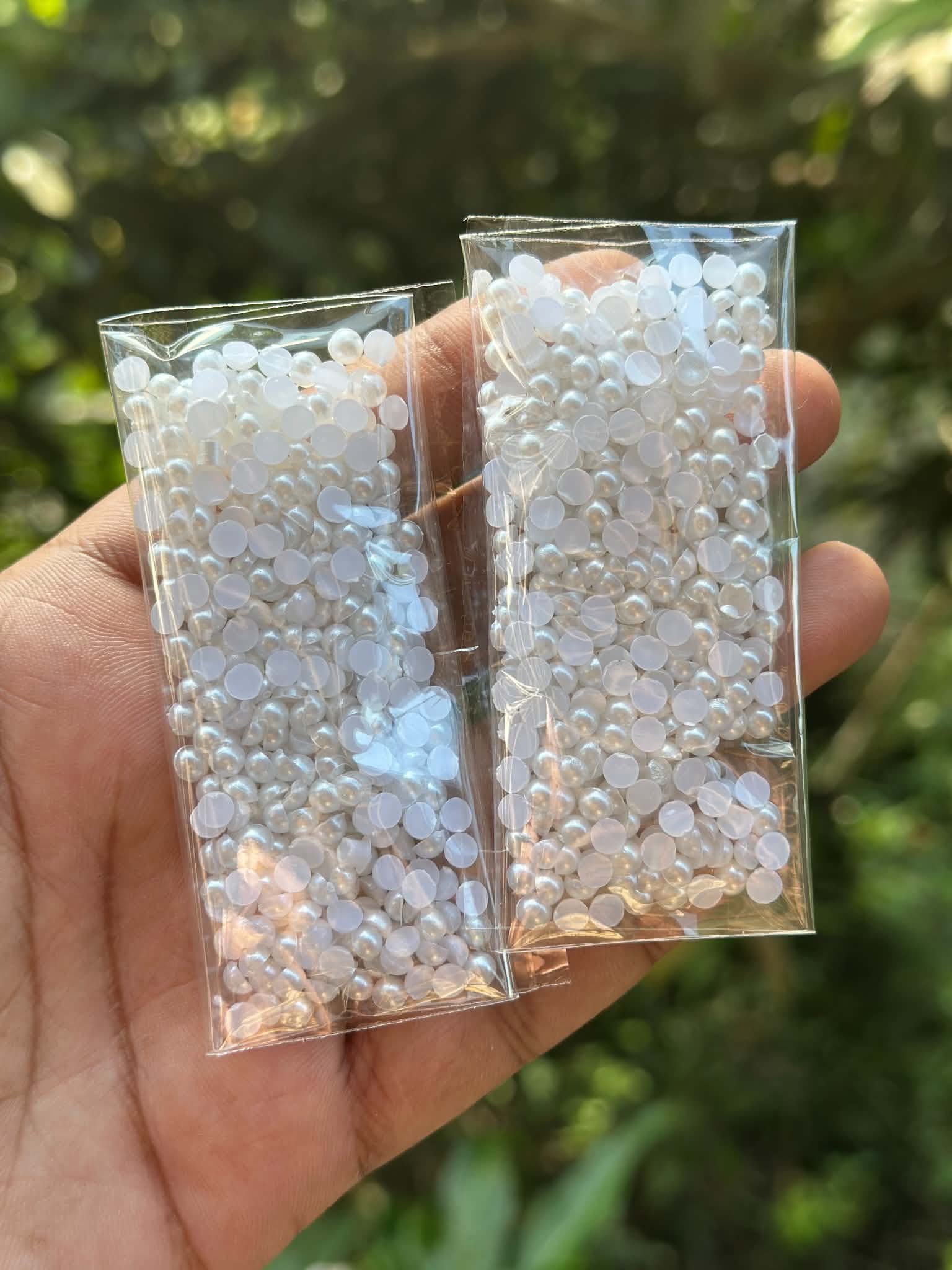 Half pearl white
