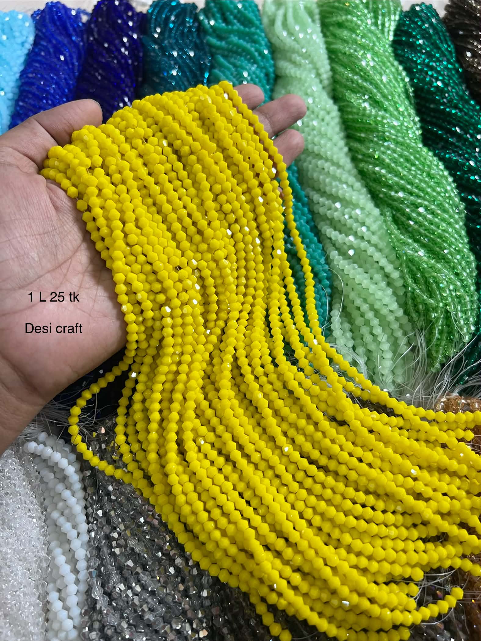 Crystal mat yellow