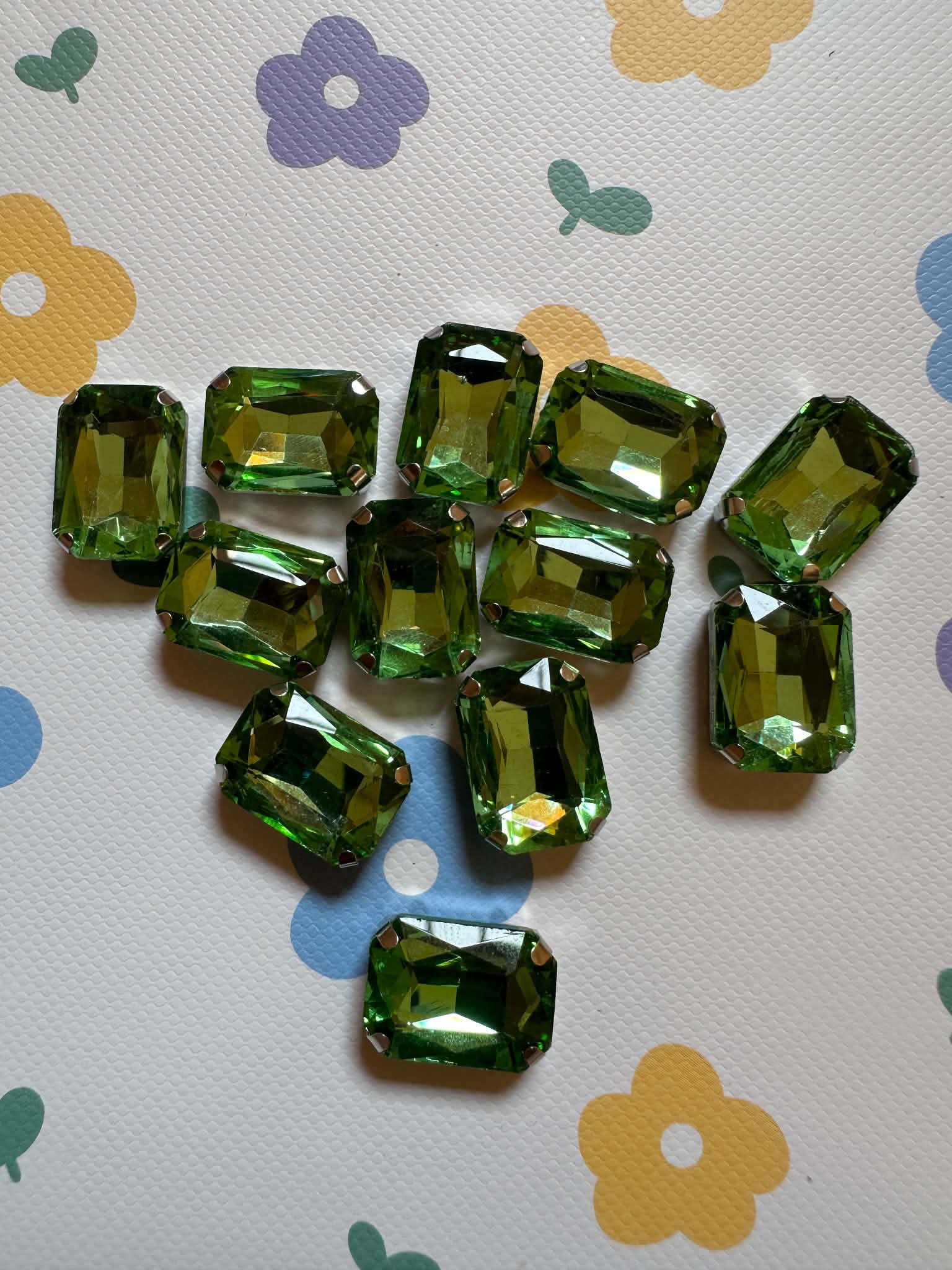 Stone green  n1 pcs